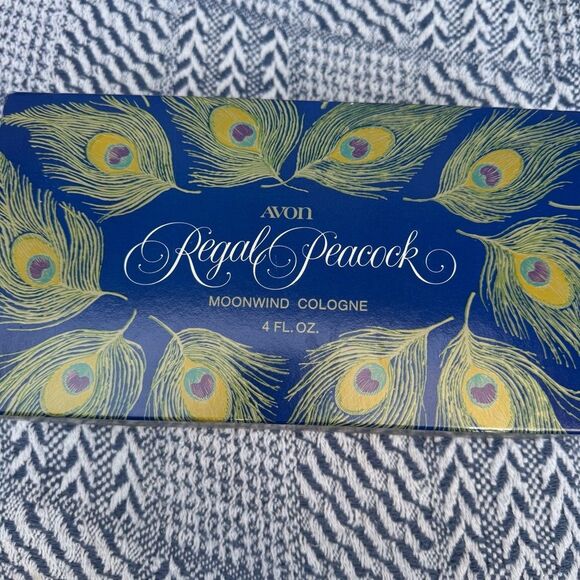 Avon Peacock Feather Design Fragrance Box - Picture 1 of 7